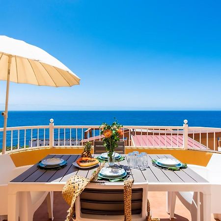 Beachfront Triplex With Swimming Pool & Parking Radazul Exterior photo