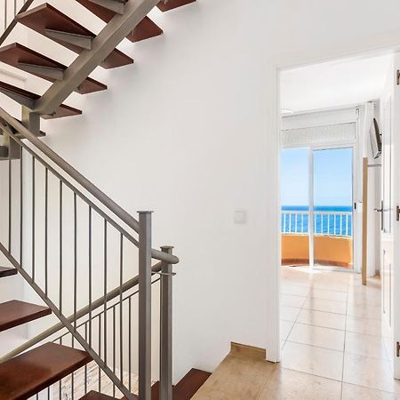 Beachfront Triplex With Swimming Pool & Parking Radazul Exterior photo